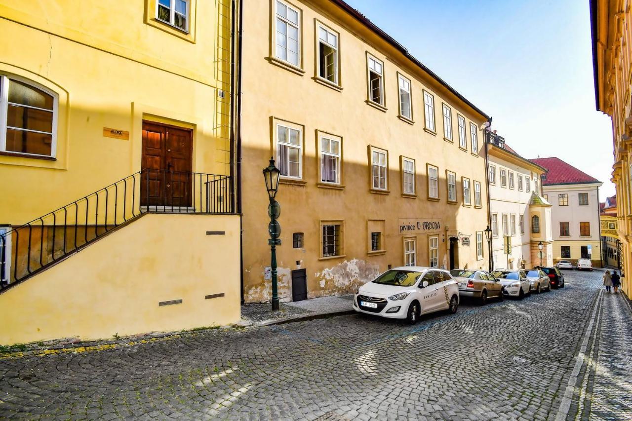 Lovely Little Cosy Apt In Prague Extérieur photo