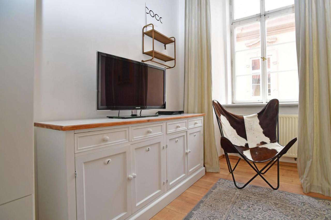 Lovely Little Cosy Apt In Prague Extérieur photo