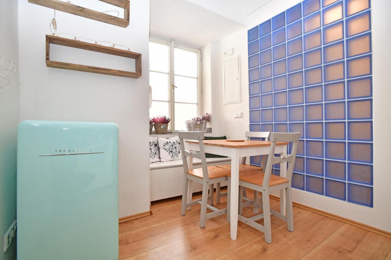 Lovely Little Cosy Apt In Prague Extérieur photo