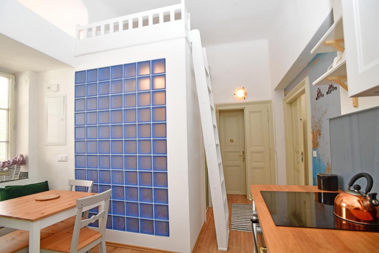 Lovely Little Cosy Apt In Prague Extérieur photo
